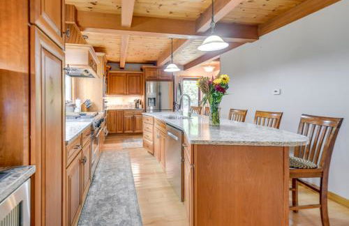 Milton Hidden Gem with Pool, Hot Tub and Fireplace! - Foto 6