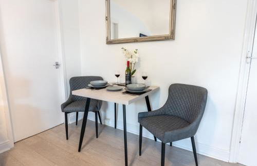 Tettenhall Lodge Studio - Photo 7