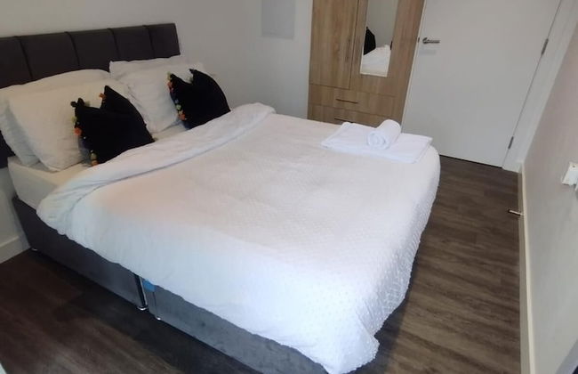 Immaculate 3-bed Apartment Homes in London - Foto 15