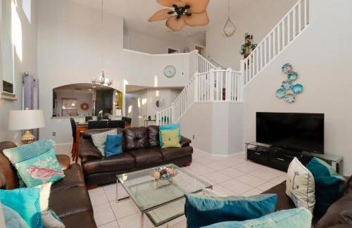 Sunny South Facing Pool with Hot Tub and Lake View Near Disney - Foto 48