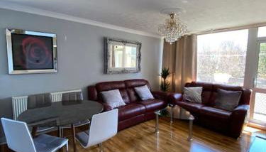 Entire flat, comfortable 2 double bedrooms - Foto 1