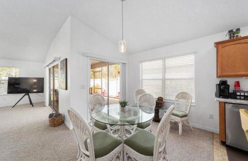 Villages Villa - Prime Location - Fenced Yard - Foto 24