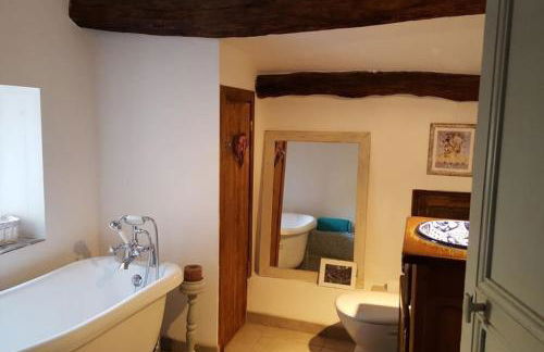 Ceps Cottage sleeps 6 with free wifi near the river - Foto 12