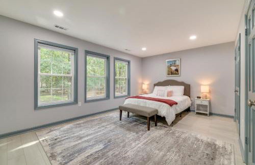 Game Room and Home Theater! Immaculate Poconos Lodge - Foto 22