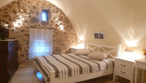 To Petradi - Photo 1