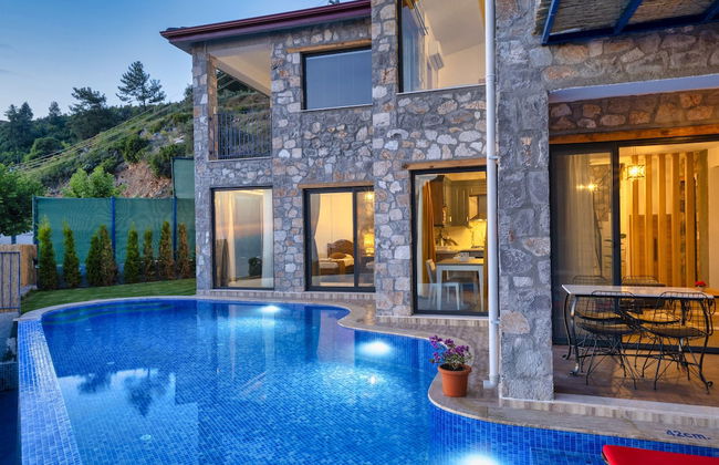 Villa Pine Private Located in a Quiet and Picturesque Location - Photo 1