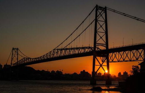 Apto jeito de casa entre mar e montanha AR - Foto 28