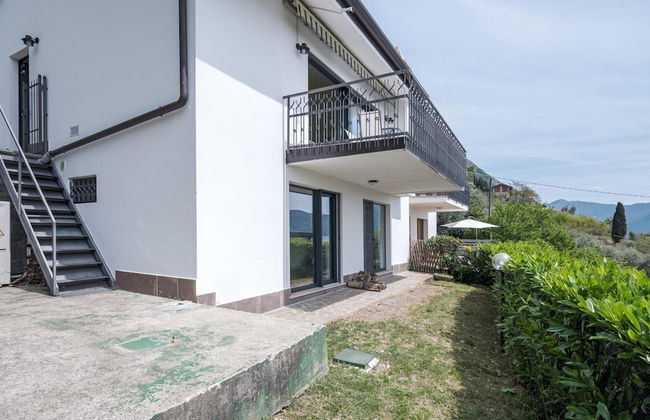 Villa Orizzonti in Predore - Photo 1