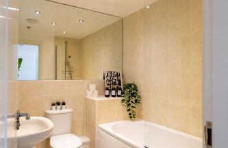 Cozy Glam Patchway Garden House Sleep 9 Mid-Long Term Welcome - Foto 12