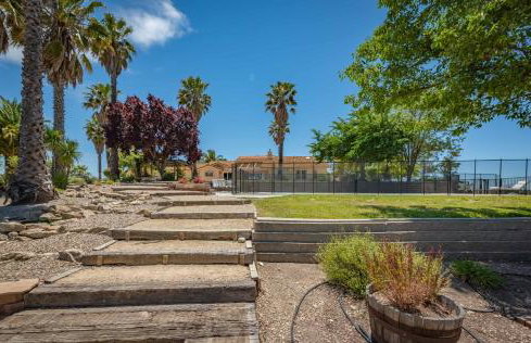 Hilltop Oasis - Foto 20