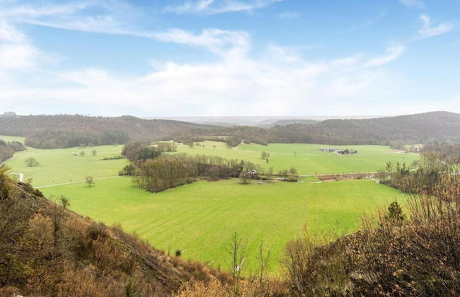 Modern Stay With Hot Tub - Photo 30