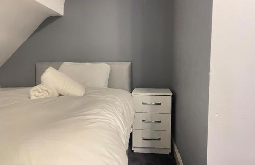 Spacious 4BR near Nec,Bhx, M6-M42 with Parking - Foto 7