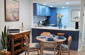 Beautiful Updates - Relaxing Views - Close to Pool - Foto 21