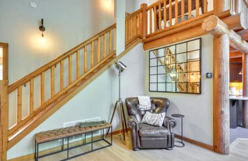 Luxe Cabin in the Woods Walk to Lake! - Foto 6