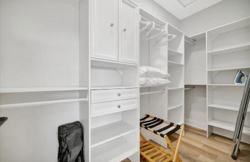 4br3ba Modern Sleeps 10 8 Minutes to Raymond James - Foto 31