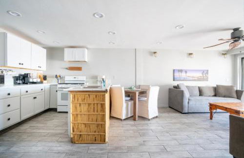 BEACHFRONT COTTAGE LOWER UNIT - Photo 12