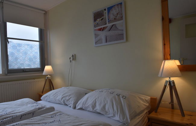 Apartment in Bergen aan Zee Near Beach - Photo 2