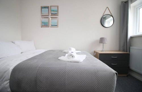 Family Home in the Charming Coastal Town of Barry - Foto 2