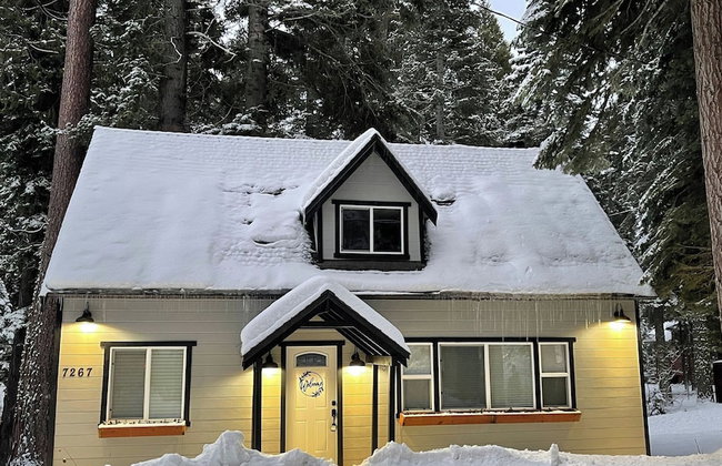 Sweet Pine Deck + Hot Tub, Cozy Modern Interior Close to Ski Resort! - Foto 89