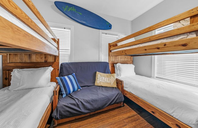 The Spyglass a 5 bed 3 bath house that sleeps 14 and just 67 steps from the beach - Foto 29