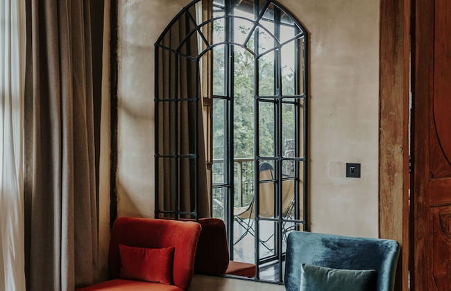 Exceptional 9BR Incredible Jungle View, River Access - Photo 17