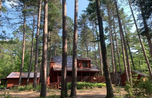 Cabin Retreat with Sauna Trails and Lake Access - Foto 1