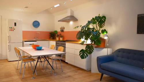 Stunning 3-bedroom townhouse in superb location - Foto 3