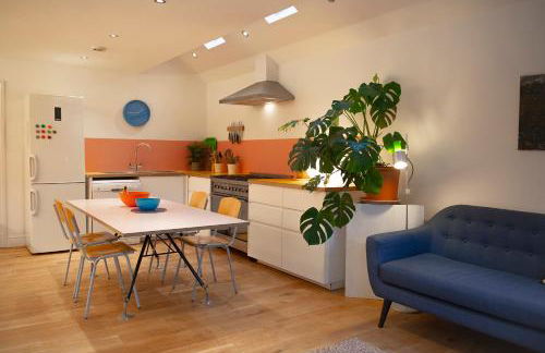 Stunning 3-bedroom townhouse in superb location - Foto 3