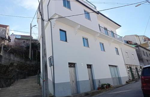 Casa da Calçada - Casa Inteira - Foto 8