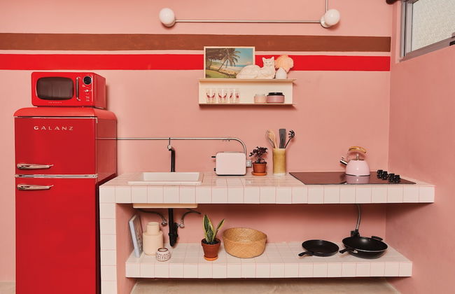 MOOD HAUS by DW - 70's Retro Stays - Photo 26