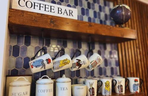 Home 4/ King Beds - Large Garage by StayStLouis - Foto 16