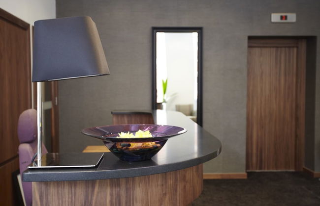 Presidential Apartments - Kensington - Photo 3