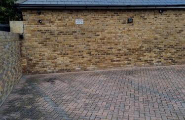 Viking Villa - Photo 25