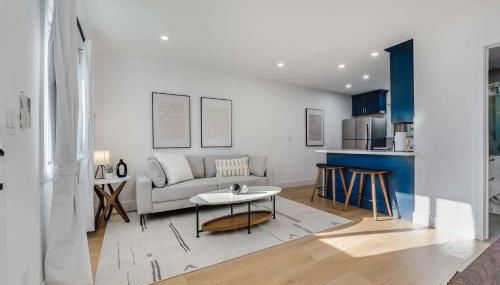 Brand New Apt w Parking Blocks from Downtown- B - Foto 2