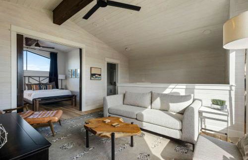 Luxe 3BR Lake Escape - BBQ Firepit & Pickleball - Foto 28