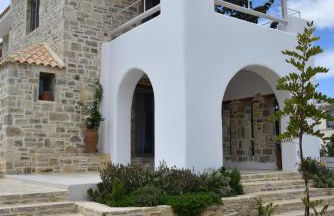 LAINI LUXURY SUITES - Photo 34