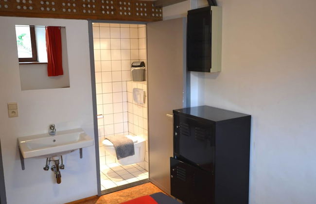 Rustic Farmhouse With Pool - Photo 7