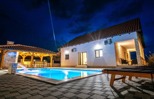 Family house Moja jube - Foto 1