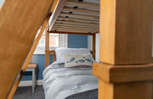 Central Saltburn 2 bed family apartment - Foto 12