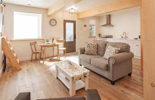 Timberwood Cottage in Downtown Twain Harte - Foto 1