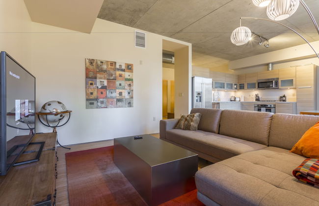 Domicile Suites at Mark on 8th - Photo 18