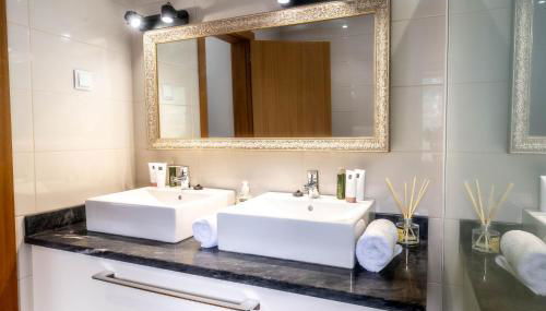 Madeira Bird House - House in the Mountains With Garden - Foto 2, towels