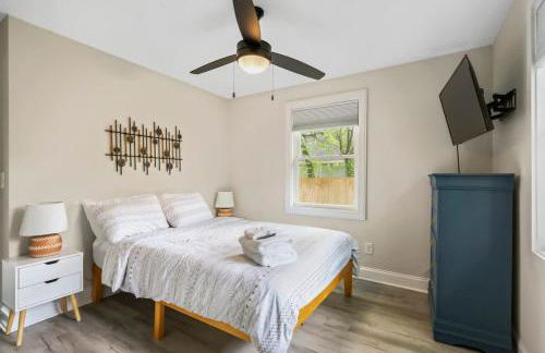 Pet Friendly Family Home Steps to Raleigh Greenway - Foto 23