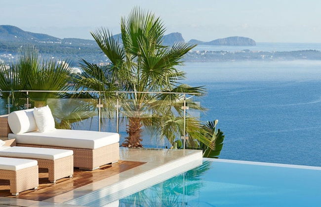 Lavish Villa With Infinity Pool and Views - Foto 33