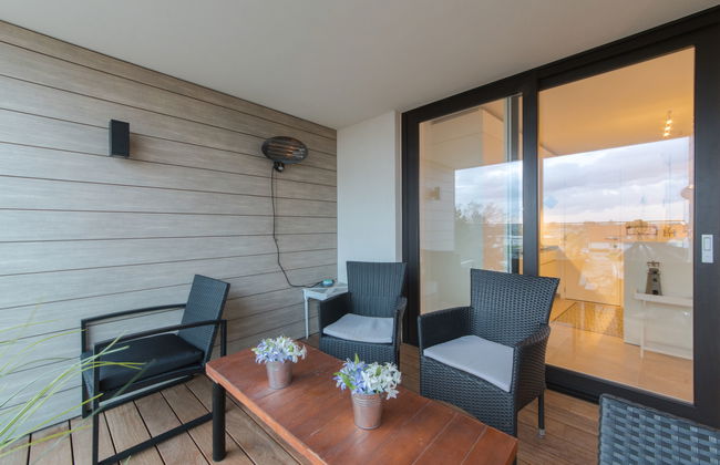 2 bedroom Apartment in Bredene with garden - Photo 2