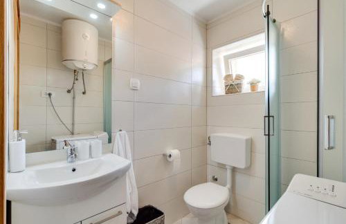 Villa Zoro with a lovely garden and a private POOL in the middle of Istria - Foto 23