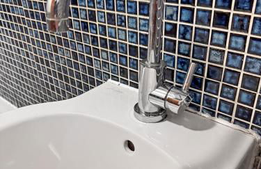 Stylish Town Centre Apartment, ALLOCATED FREE PARKING SPACE, RICKMANSWORTH HIGH STREET, Modern Decor, Juliet Balcony, Walking Distance to Rickmansworth Station Metropolitan Line - Foto 57