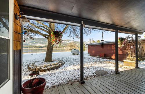 MacArthur Lakefront • Sunroom • Sleeps 6 - Foto 7