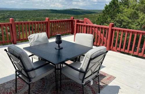 Entire 2br 2ba hilltop view home Sleeps 8 pets 4 acres Jacuzzi Central AC Kingbeds Office Free WiFi Parking Full Kitchen Refrigerator Washer Dryer Furnished Three 3 Large Sunset Dining Patios Grill Stovetop Oven Hiking Wildlife Firepit Quiet very Secluded - Foto 1