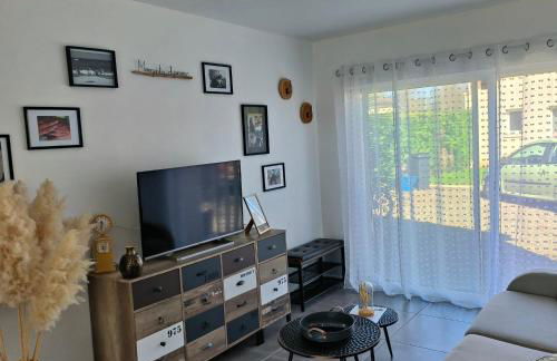 Joli gîte indépendant 2 à 4 personnes, au calme, serviettes & draps fournis, wifi, climatisation, parking gratuit - Foto 5